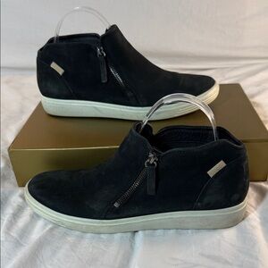 Ecco Black Chukka Boots with White Soles